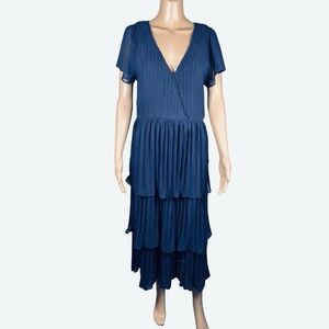 NWT New Lulus Flutter Short Sleeve Pleated Tiered Maxi Navy Dress Size L
